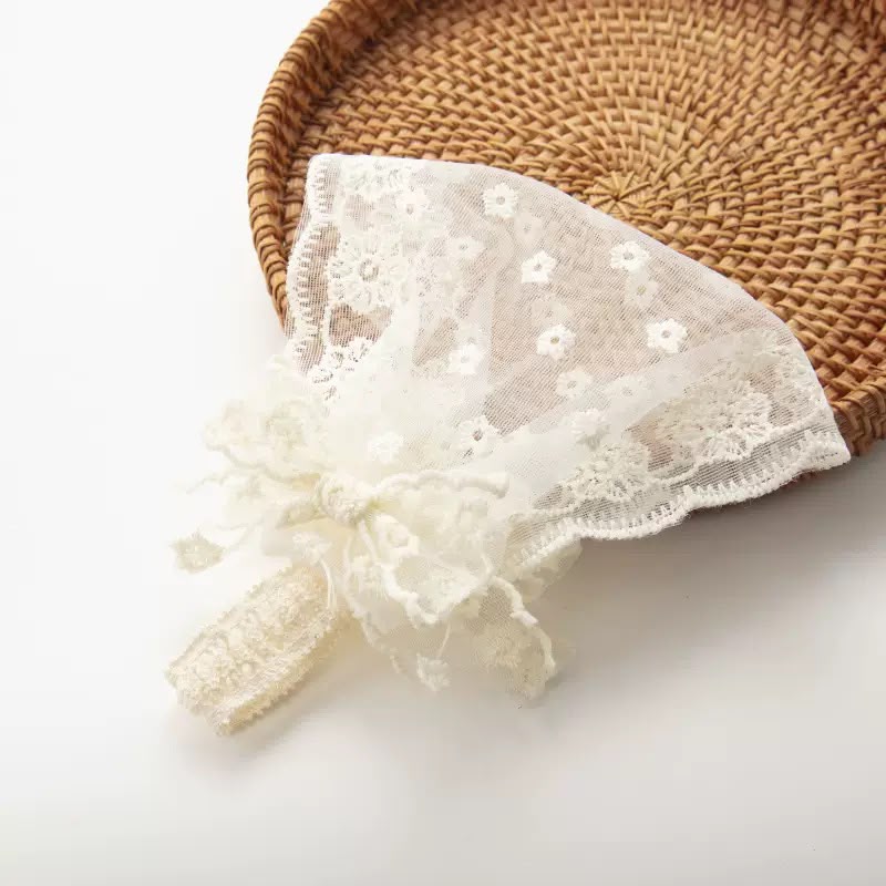 Vintage lace headband