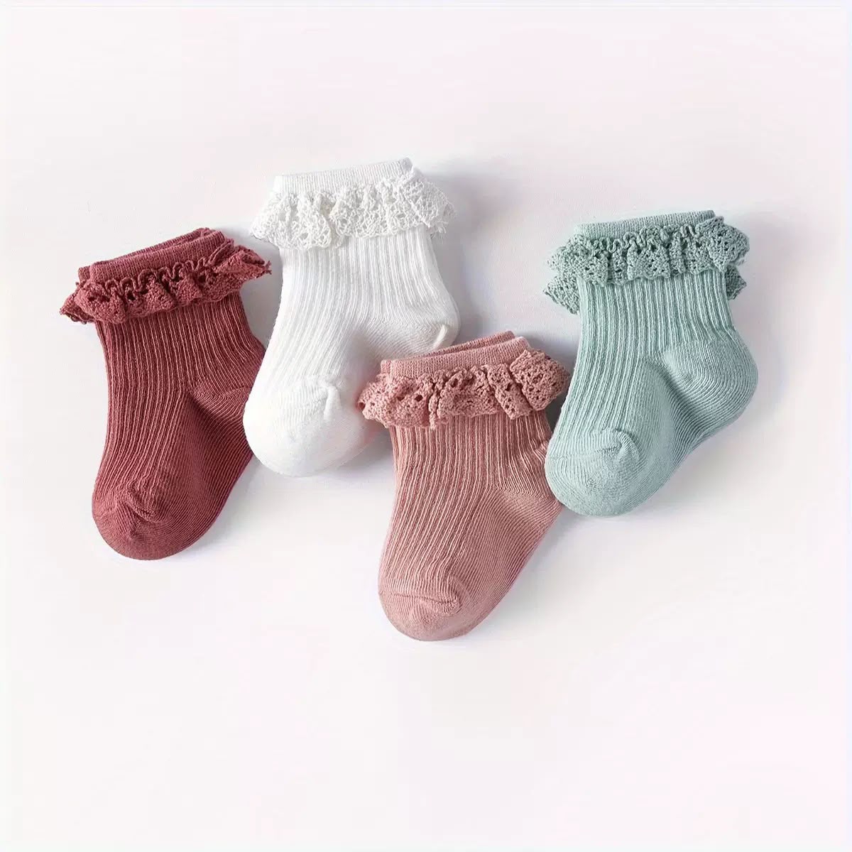 Mini lace socks