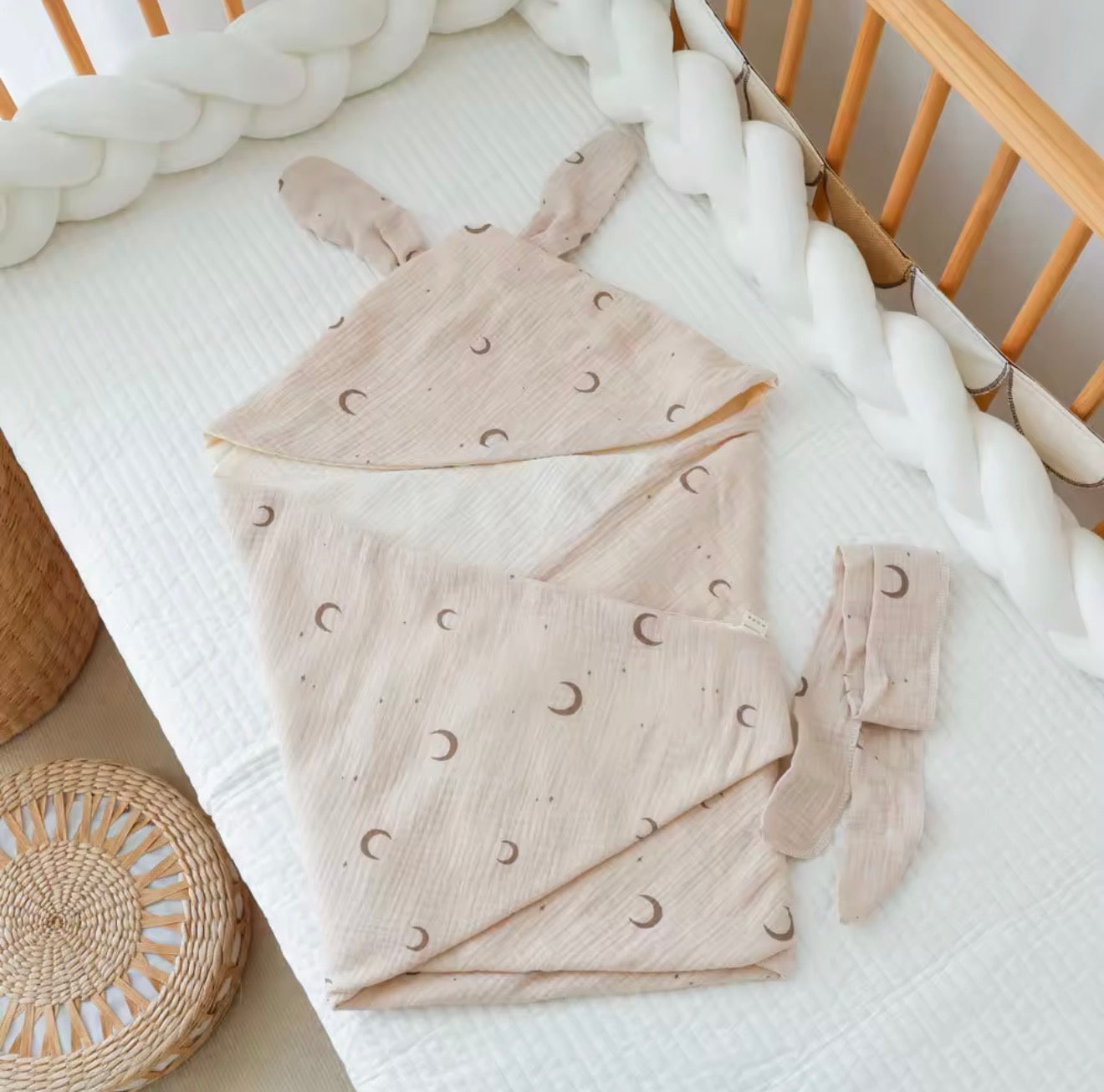 Hooded muslin wrapper