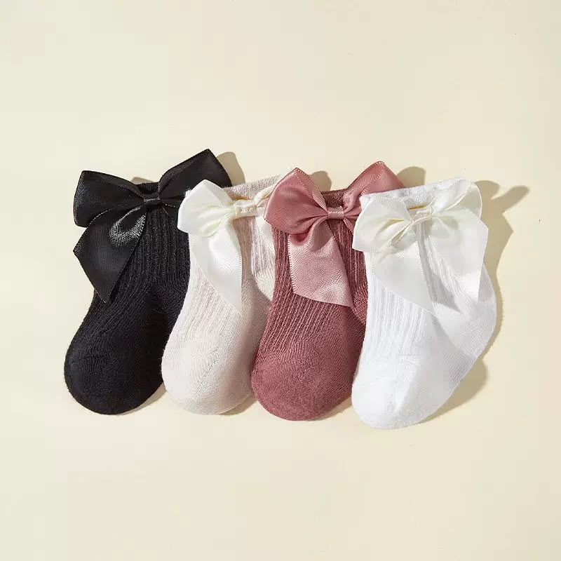 Mini Bow Socks 🎀