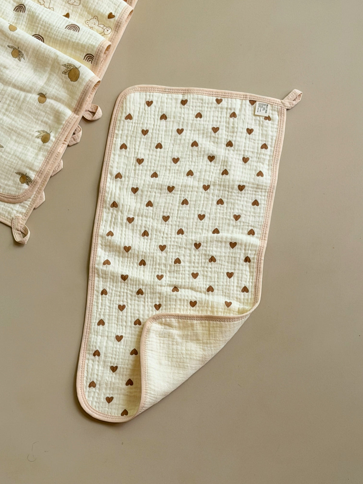Muslin burp cloth