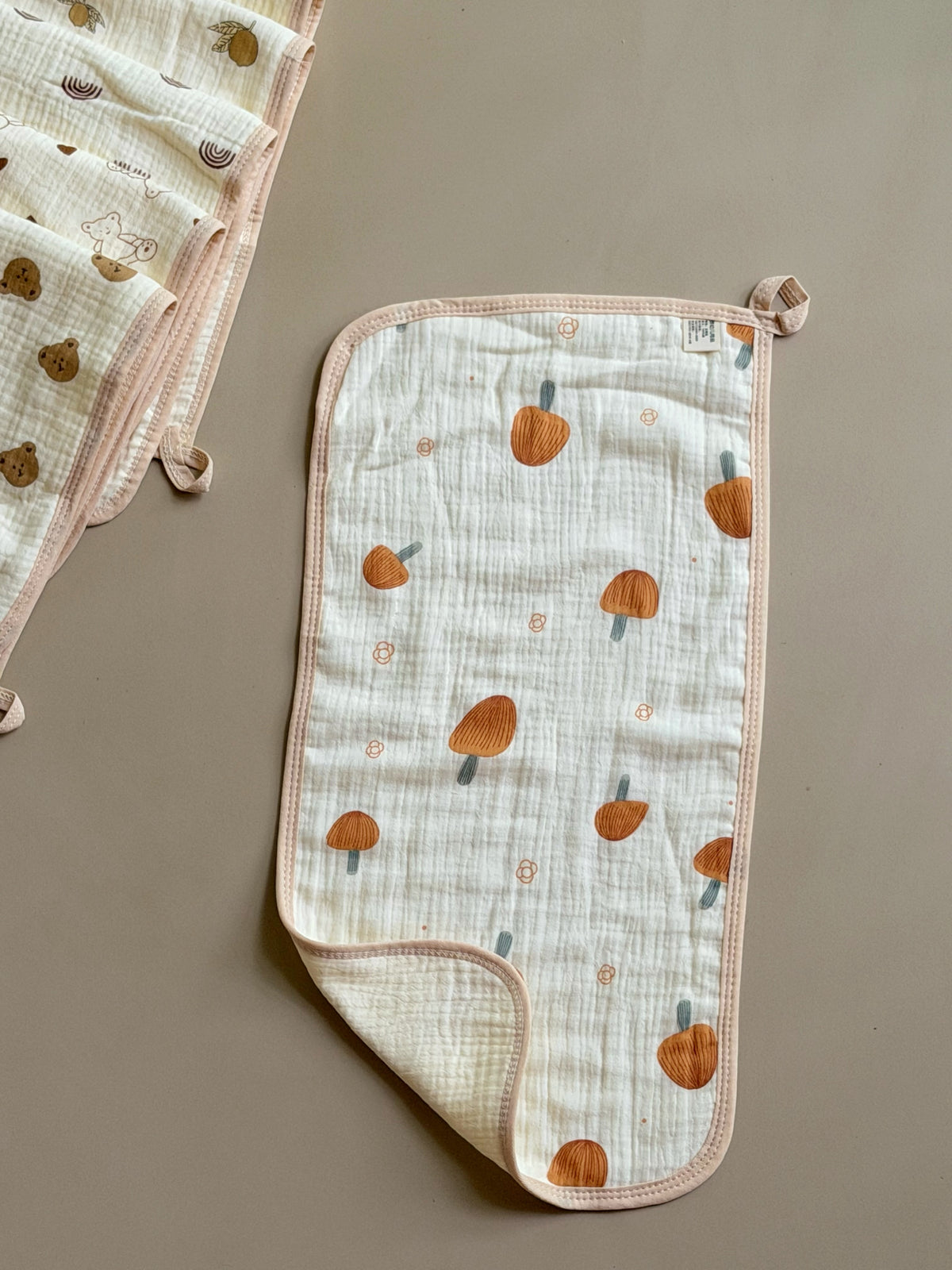 Muslin burp cloth
