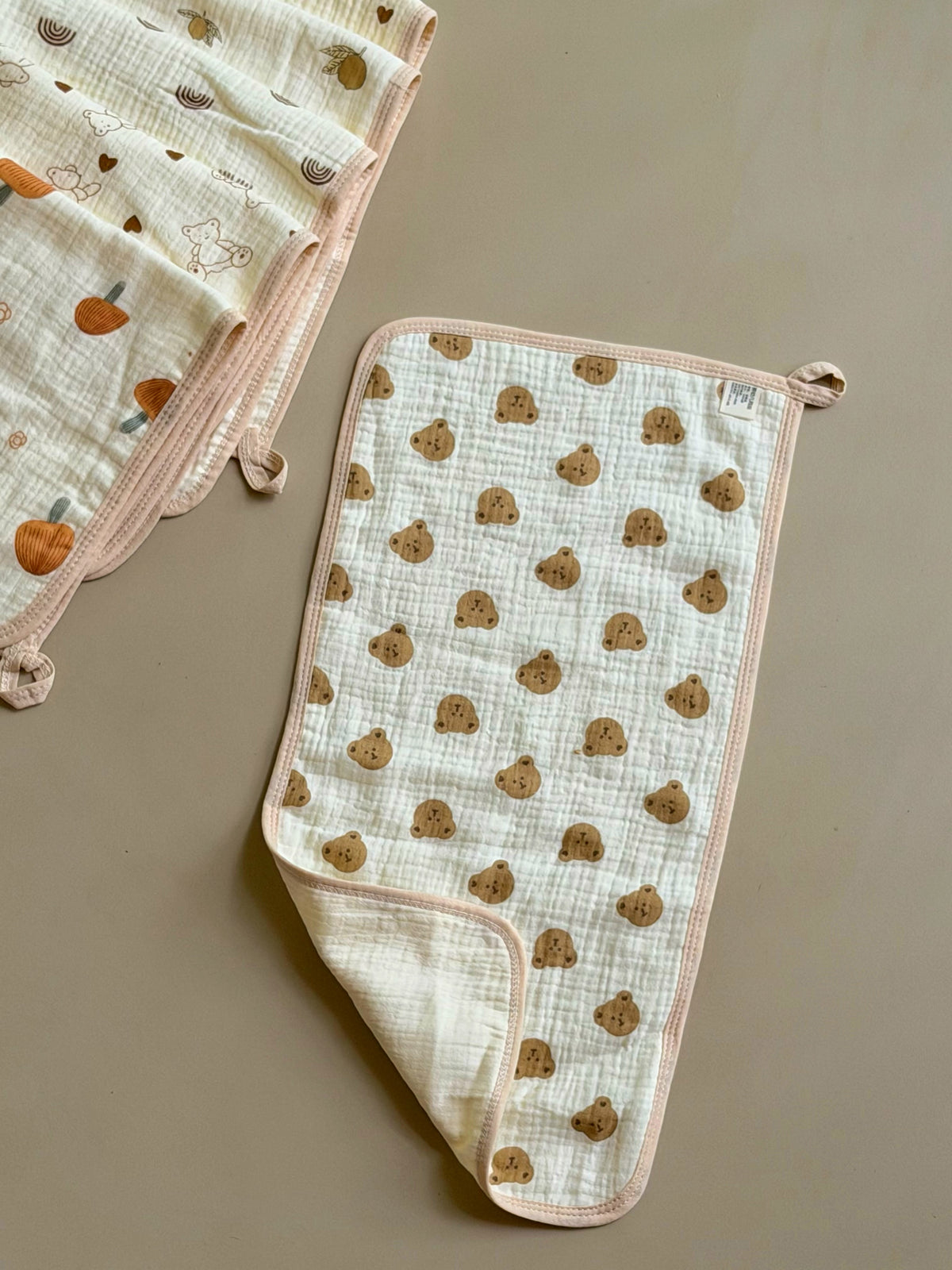 Muslin burp cloth